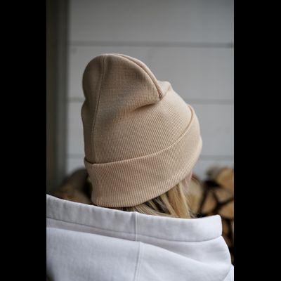 ШАПКА ПРИЯТНО "БЕЖЕВАЯ"