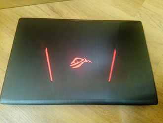 ASUS ROG STRIX GL553VD-FY079T ( 15.6 FHD IPS i7-7700HQ GTX1050(4Gb) 8Gb 1Tb )