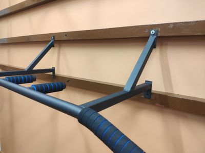 Турник с 3 хватами с неопреновыми ручками (TUR-004n)