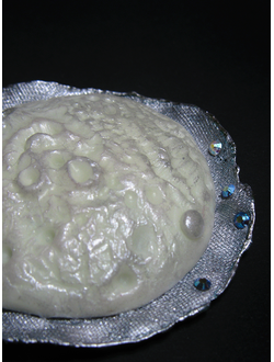 Светящаяся брошь "Луна Мистик"