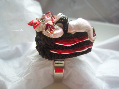 Пин-ап кольцо "Утро Фифеи" с вкусным тортиком