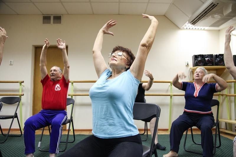 Долголетие и физическая культура. Физкультура для пожилых. Упражнения для пожилых. Физкультура для пенсионеров. Лечебная физкультура для пожилых.