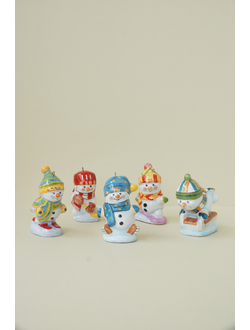 Снеговик на коньках (спортсмен)