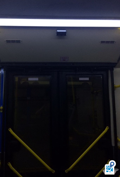 Автокондуктор Пилот - камера над входной дверью автобуса