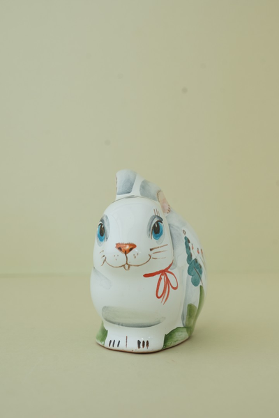 Зайчик на травке