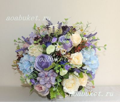 Купить/Композиция из искусственных цветов Сири  № С004