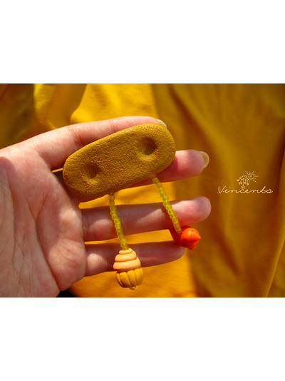 Печенюшка и Пичужка. Необычная брошь с птичкой и печенькой из термоглины