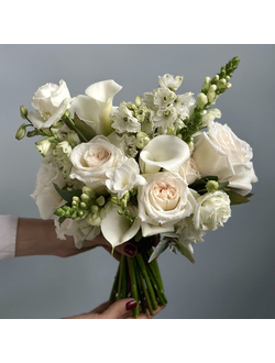 Букет из пионовидной розы и  и каллы