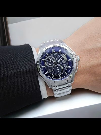 Наручные часы Citizen BL8160-58L