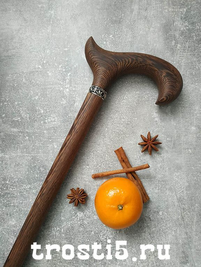 Красивая классическая трость из венге с орнаментом на кольце