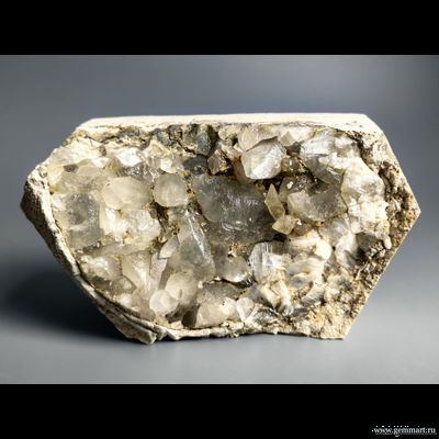 Кальцит, жеода в породе. Россия. 150*85*65мм