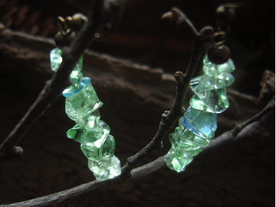 Летние серьги-хрусталики "Брызги лесного озера"