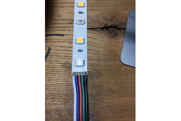 Распаиваем светодиодные ленты.