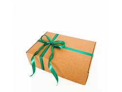 3 штуки - Подарочная коробка GILEV 32х22х10см с наполнителем и зеленой лентой