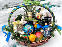 Новогодняя подарочная корзина