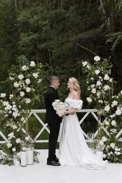 Арка для выездной церемонии "Романтика"