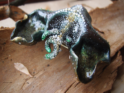 "КотоВолк (Котовий ЛосеВолк) из рода котов-единорогов" - брошь в лесном стиле