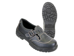 Полуботинки с перфорацией "FootWear" с металлоподноском