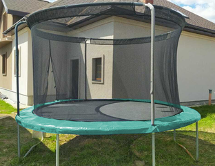 Защитный мат для батута с отверстиями для стоек зеленый 10 FT (Д-305 см ...