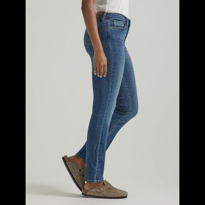 Джинсы Lee® Women's Legendary Regular Straight Jean