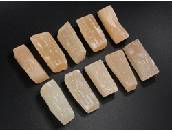 Селенит персиковый, оранжевый в ассортименте, Россия (25-35 мм, 8-11 г) №27477