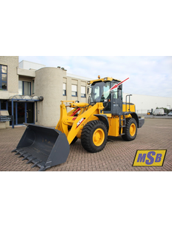 Стекло лобовое левое на Xcmg ZL30G