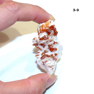 Ванадинит натуральный (щетка) №3-9: 47*28*18мм