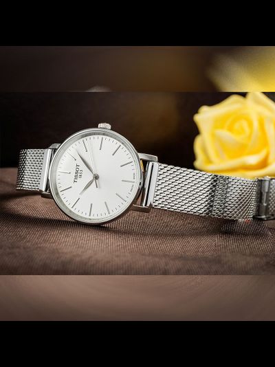 Швейцарские часы Tissot T143.210.11.011.00