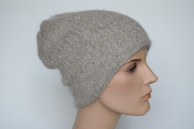 Женская итальянская шапка