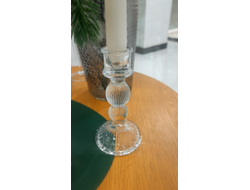 Подсвечник стеклянный, высота 15 см, диаметр основания  8 см