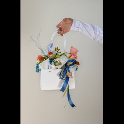 Цветочная композиция учителю / воспитателю № 859