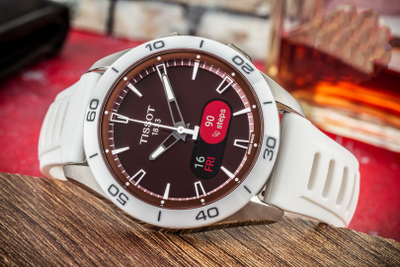 Швейцарские часы Tissot T153.420.47.051.03