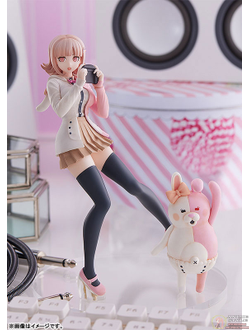 Фигурка Чиаки Нанами (Nanami Chiaki Monomi Hoodie Ver. Pop Up Parade)
