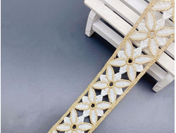 КРУЖЕВНАЯ ЛЕНТА, 3 СМ. АРТ. К-00020, 1 МЕТР. ЦВЕТ: Белый/золотистый