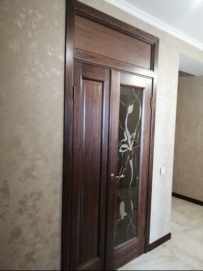 ЛАЙНДОР (УЛЬЯНОВСК)/ МОДЕЛЬ МАЛЬТА-2/ НАТУРАЛЬНЫЙ ШПОН АМЕРИКАНСКОГО ОРЕХА/ ТОН 23 (АМЕРИКАНСКИЙ ОРЕХ)