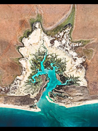 Картина обогреватель, спутниковое фото залив Вилли-Крик