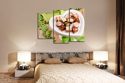 Модульная картина "Конфеты в вазе"