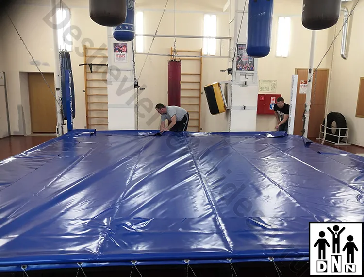 Монтаж ринга на помосте