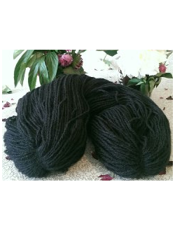 Шерстяная пряжа в пасмах двухслойная