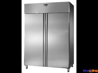 Шкаф холодильный Apach F1400TN Dom Plus