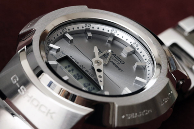 Часы Casio G-Shock AWM-500D-1A8