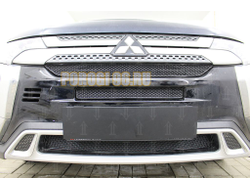 Защита радиатора Mitsubishi Outlander III 2018- (3 части) black с парктроником PREMIUM