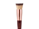 Charlotte Tilbury Hollywood Complexion Brush - Двусторонняя кисть для макияжа