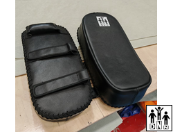 Макивара на руку вогнутая красная кожа