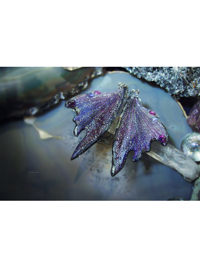 &quot;Крылышки электрической феи ледяных молний&quot;, серьги с рубинами, родолитами и танзанитами