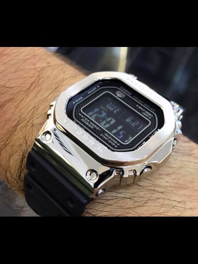 Часы Casio G-Shock GMW-B5000-1