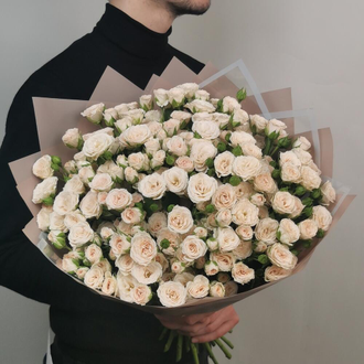 Букет из 51 кустовой розы