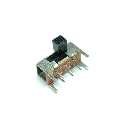 Двухпозиционный контактный переключатель