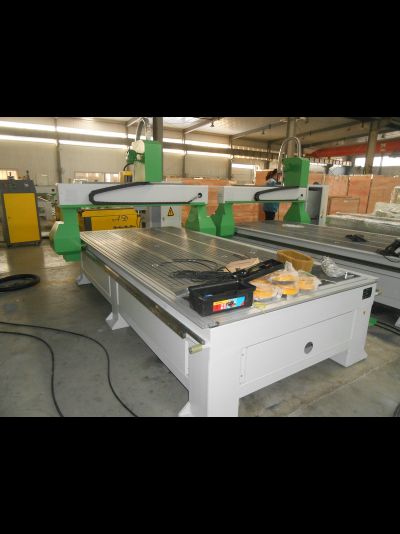 Фрезерно-гравировальный станок с ЧПУ WoodTec H 1325