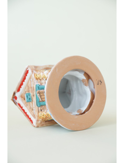 Деревенский домик (подсвечник)